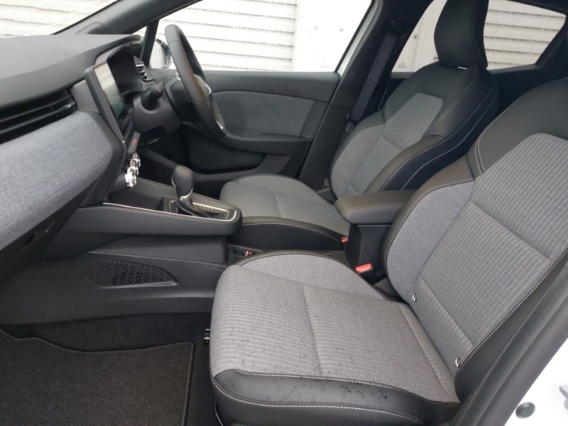 Used Renault Clio 2025 for sale - 78041371: Photo 5