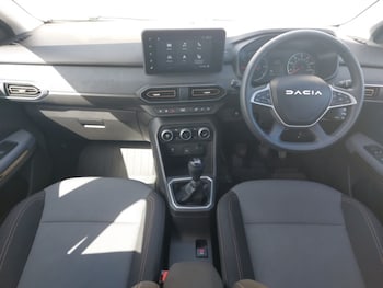Used Dacia Sandero Stepway 2024 for sale - 78572240: Photo