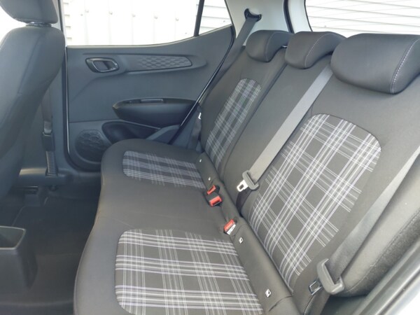 Used Hyundai i10 2024 for sale - 76174493: Photo 6
