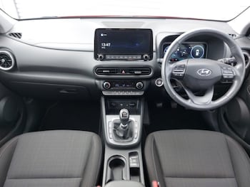 Used Hyundai KONA 2021 for sale - 76325460: Photo 2