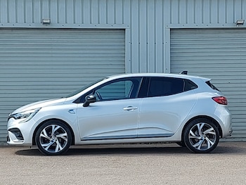 Used Renault Clio 2023 for sale - 79235555: Photo