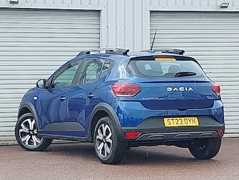 Used Dacia Sandero Stepway 2023 for sale - 78622120: Photo