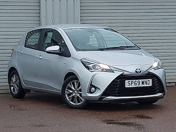 Used Toyota Yaris 2019 for sale - 76795525: Photo