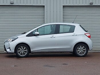 Used Toyota Yaris 2019 for sale - 76795525: Photo