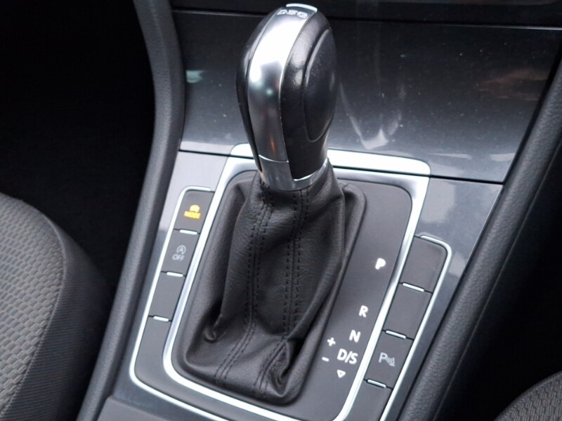 Used Volkswagen Golf 2019 for sale - 77731647: Photo 15