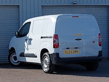 Used Citroen Berlingo 2023 for sale - 76078365: Photo