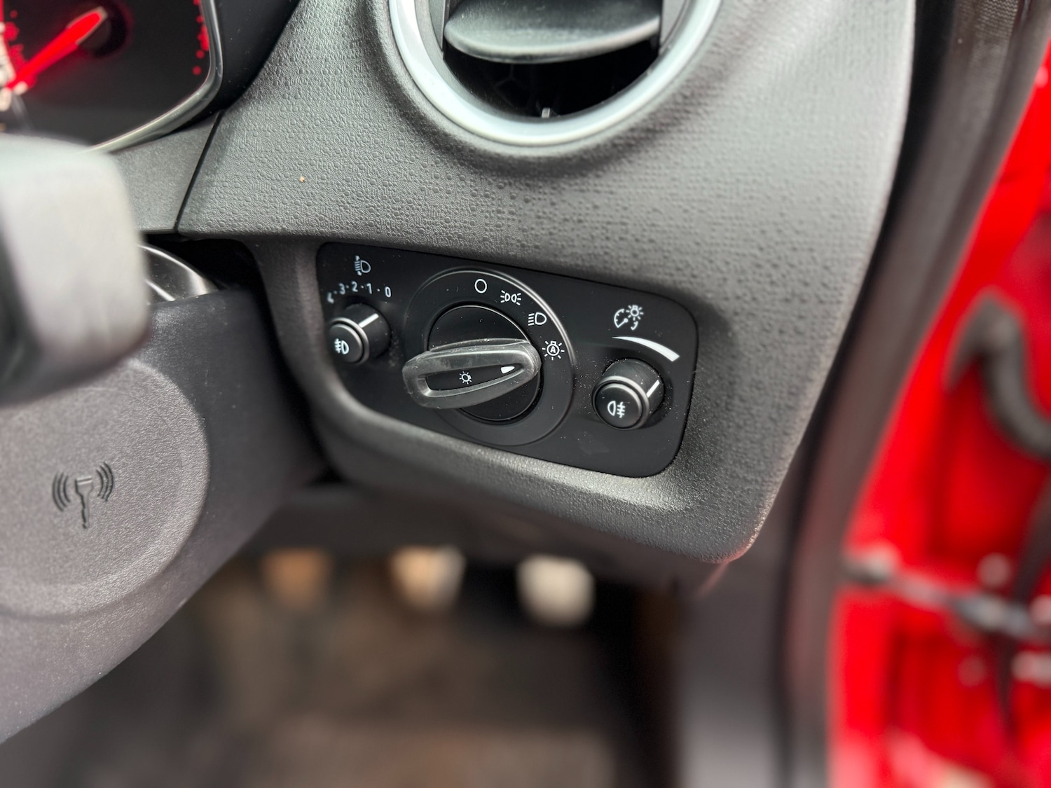 Used Ford Fiesta 2015 for sale - 77775907: Photo 29