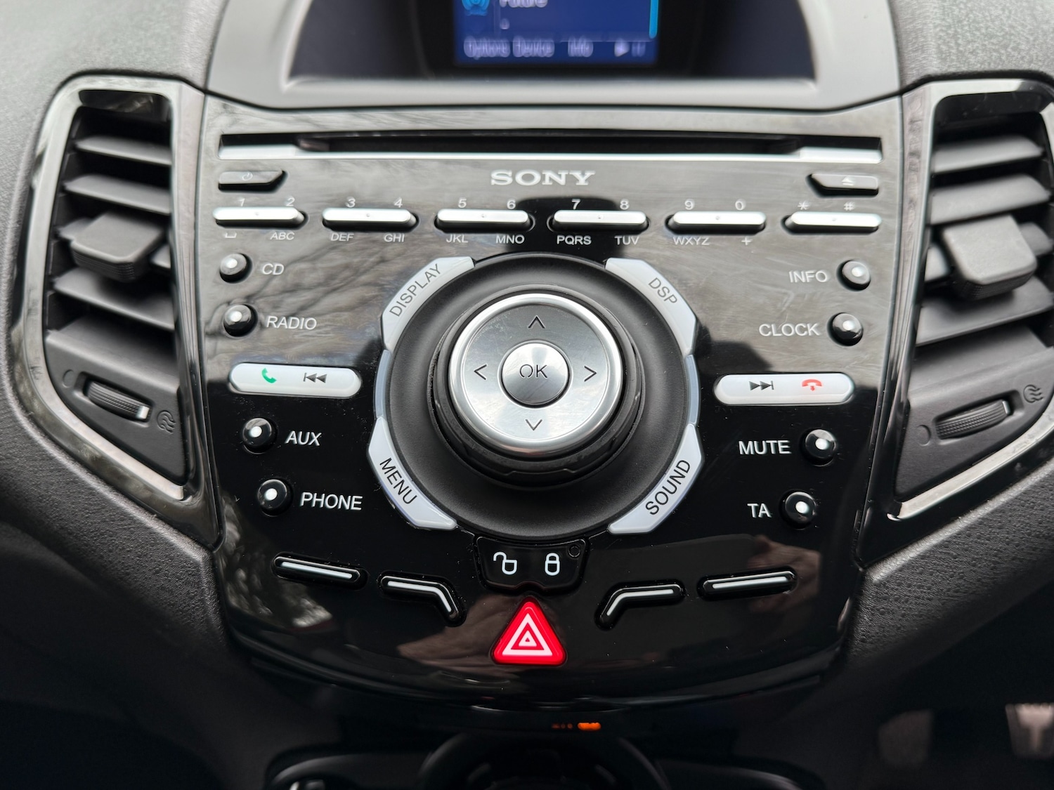 Used Ford Fiesta 2015 for sale - 77775907: Photo 36