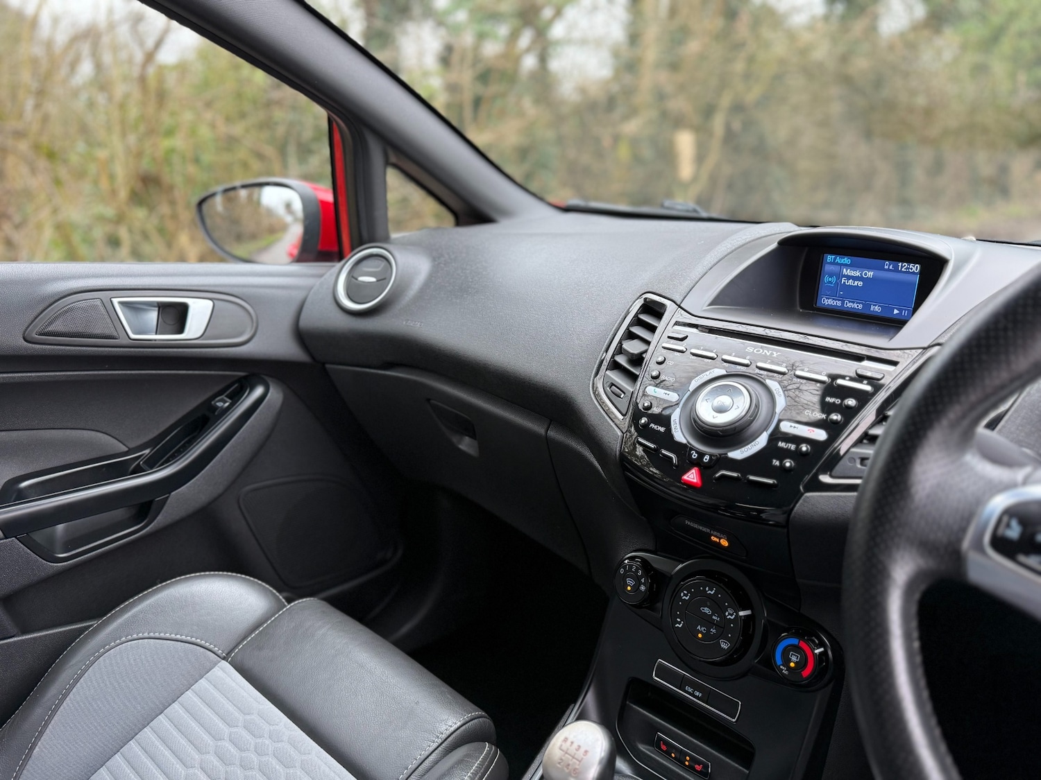 Used Ford Fiesta 2015 for sale - 77775907: Photo 44