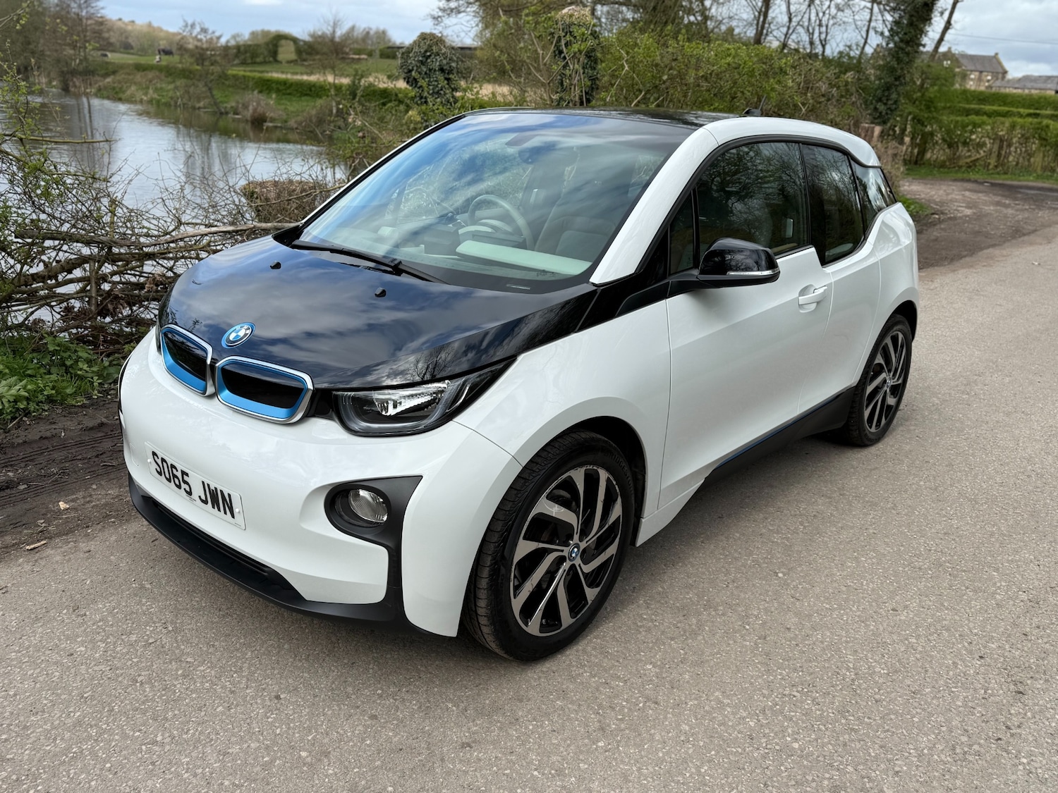Used BMW i3 2015 for sale - 78134627: Photo 2