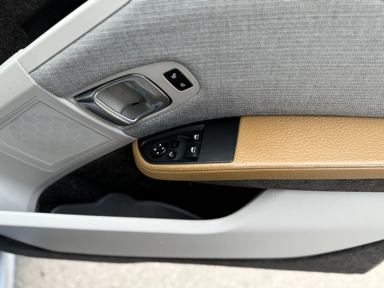 Used BMW i3 2015 for sale - 78134627: Photo 33