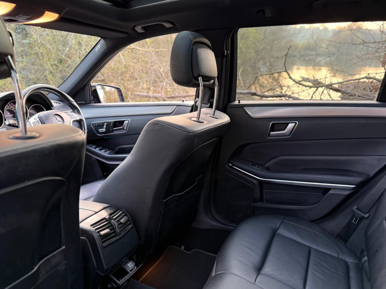 Used Mercedes-Benz E Class 2016 for sale - 77979887: Photo 18