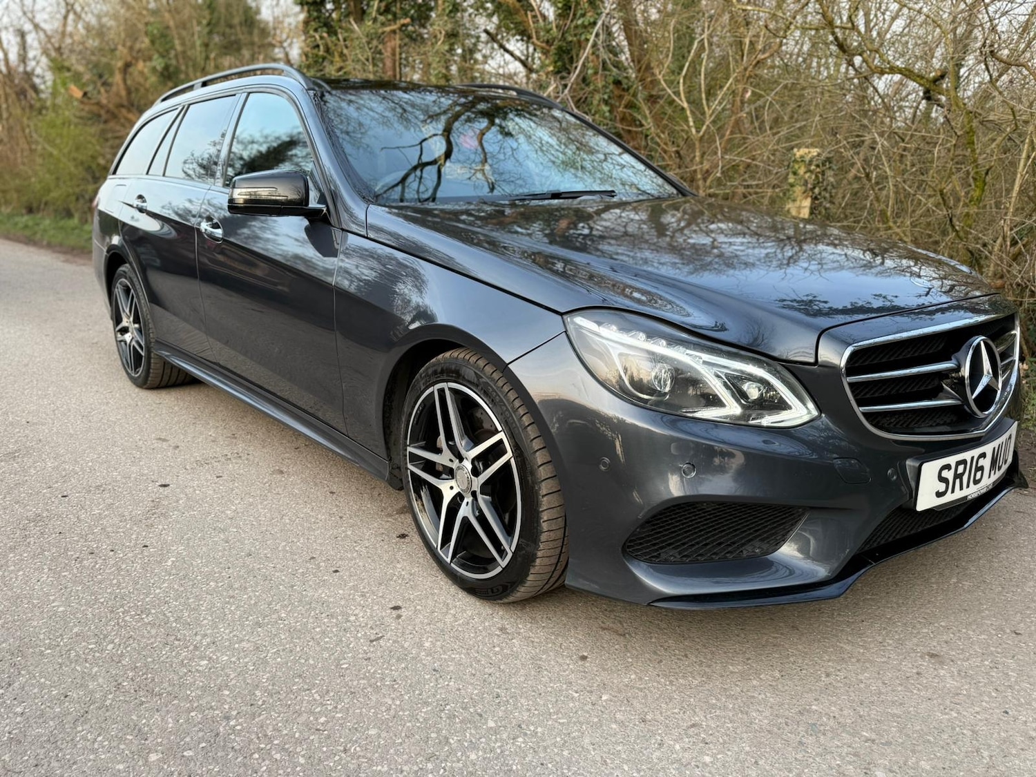 Used Mercedes-Benz E Class 2016 for sale - 77979887: Photo 2