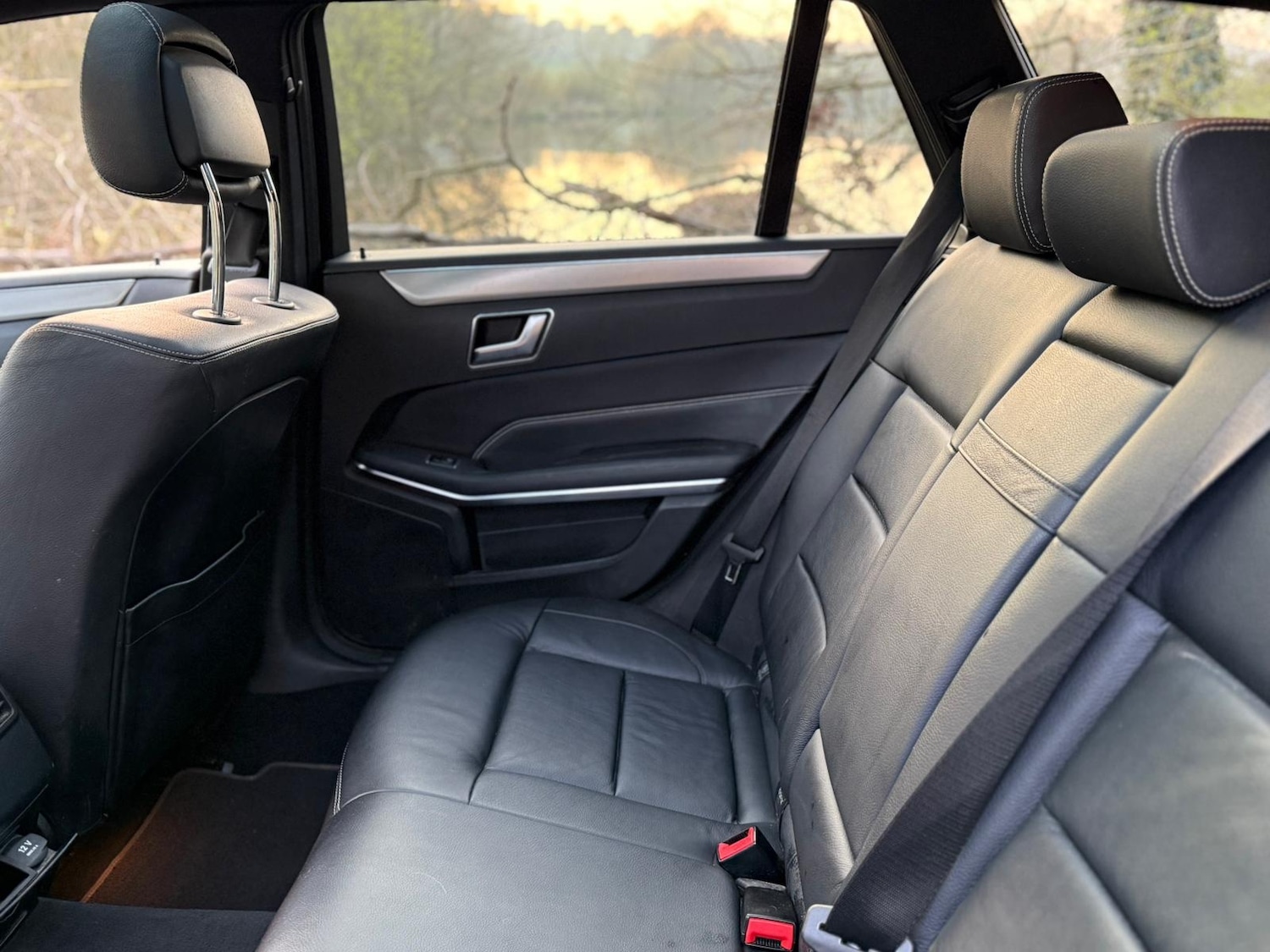 Used Mercedes-Benz E Class 2016 for sale - 77979887: Photo 23