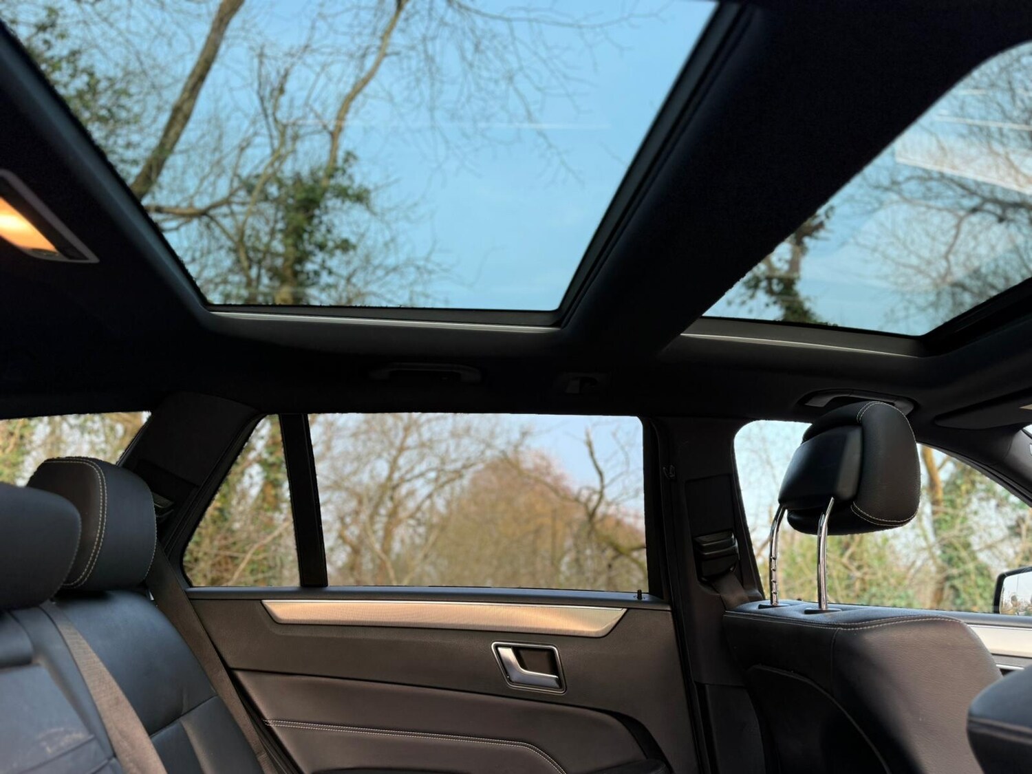 Used Mercedes-Benz E Class 2016 for sale - 77979887: Photo 32