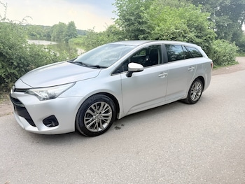 Used Toyota Avensis 2016 for sale - 79020954: Photo