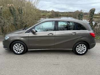 Used Mercedes-Benz B Class 2013 for sale - 77851771: Photo