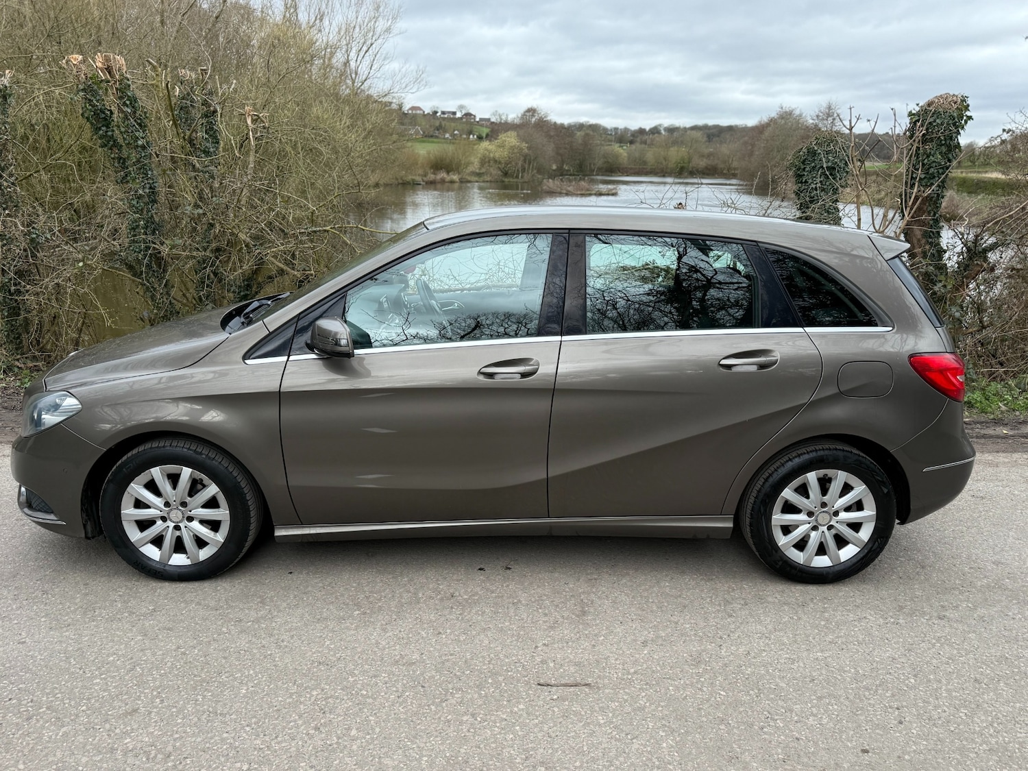 Used Mercedes-Benz B Class 2013 for sale - 77851771: Photo 6