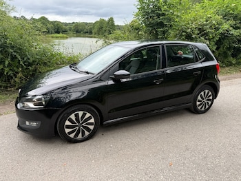 Used Volkswagen Polo 2016 for sale - 78956161: Photo