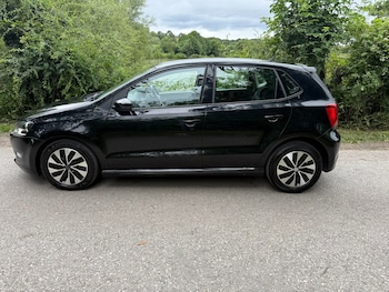 Used Volkswagen Polo 2016 for sale - 78956161: Photo
