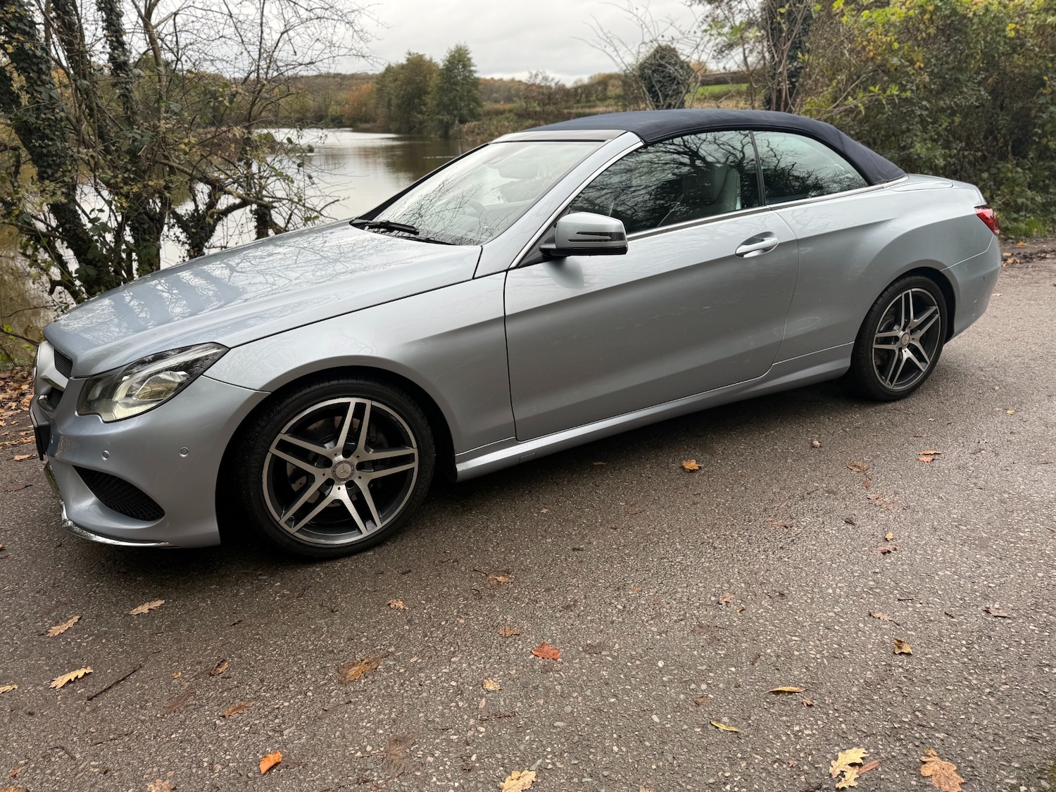 Used Mercedes-Benz E Class 2014 for sale - 77775375: Photo 2