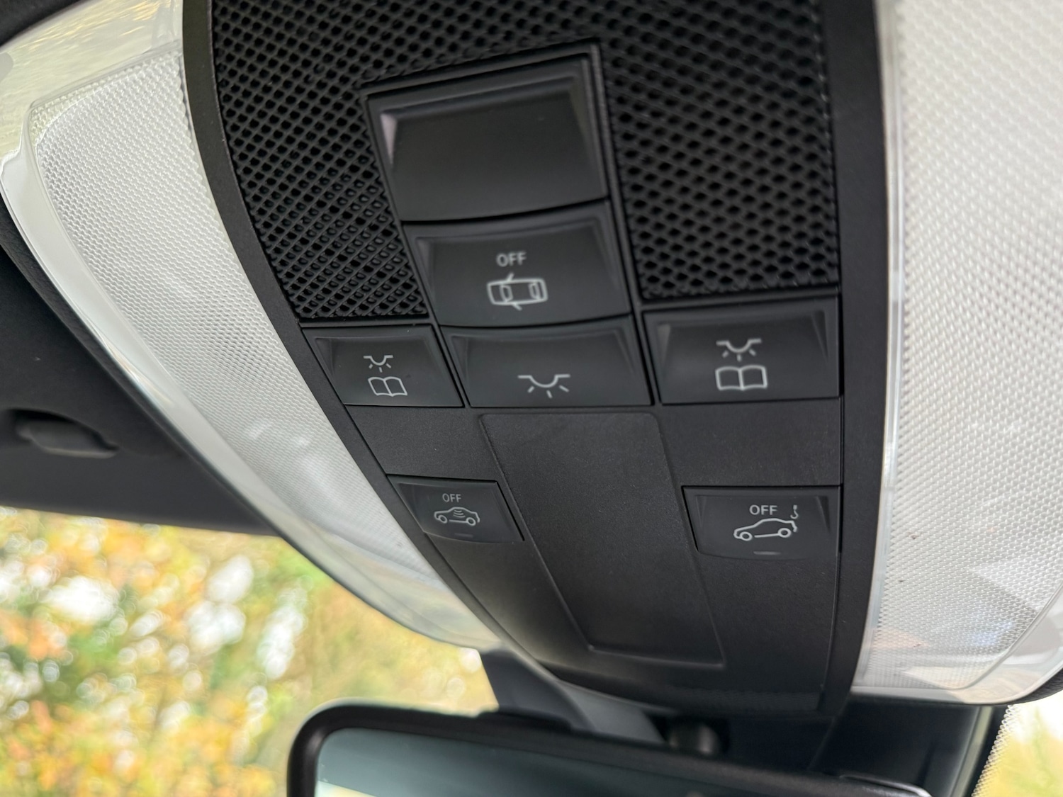 Used Mercedes-Benz E Class 2014 for sale - 77775375: Photo 28