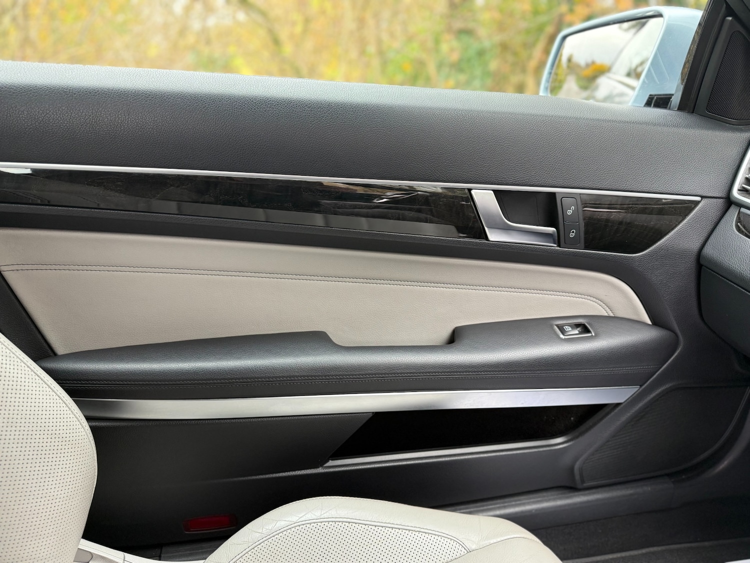 Used Mercedes-Benz E Class 2014 for sale - 77775375: Photo 29