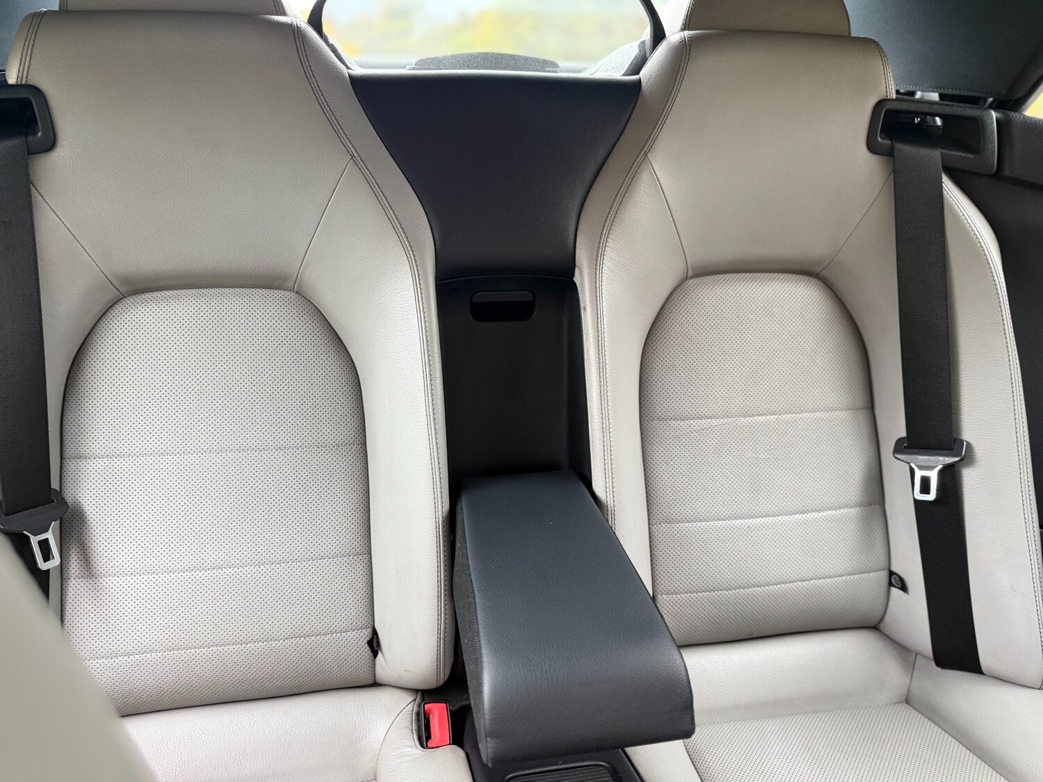 Used Mercedes-Benz E Class 2014 for sale - 77775375: Photo 34