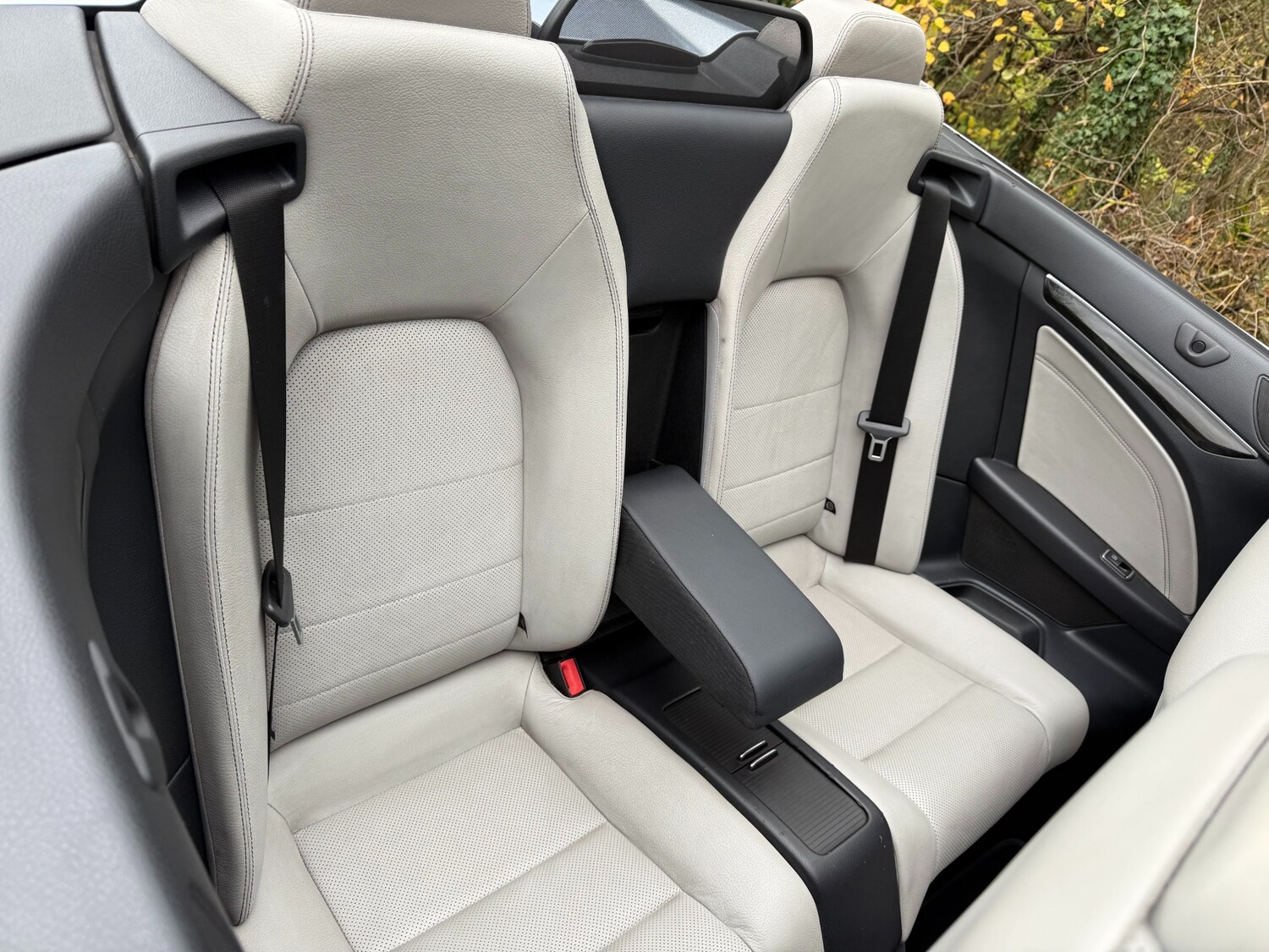 Used Mercedes-Benz E Class 2014 for sale - 77775375: Photo 38