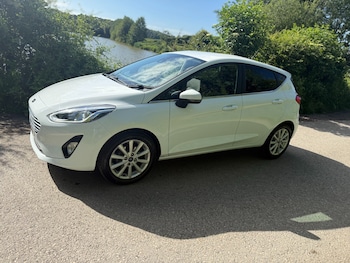 Used Ford Fiesta 2017 for sale - 78751010: Photo