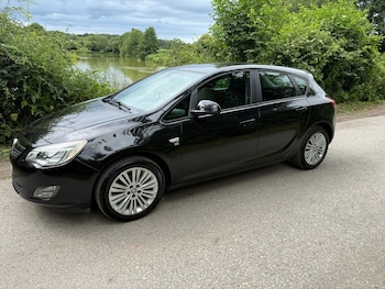 Used Vauxhall Astra 2011 for sale - 78954320: Photo