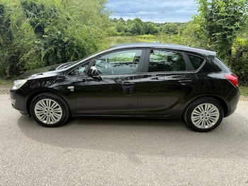 Used Vauxhall Astra 2011 for sale - 78954320: Photo
