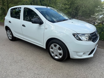 Used Dacia Sandero 2015 for sale - 78499968: Photo