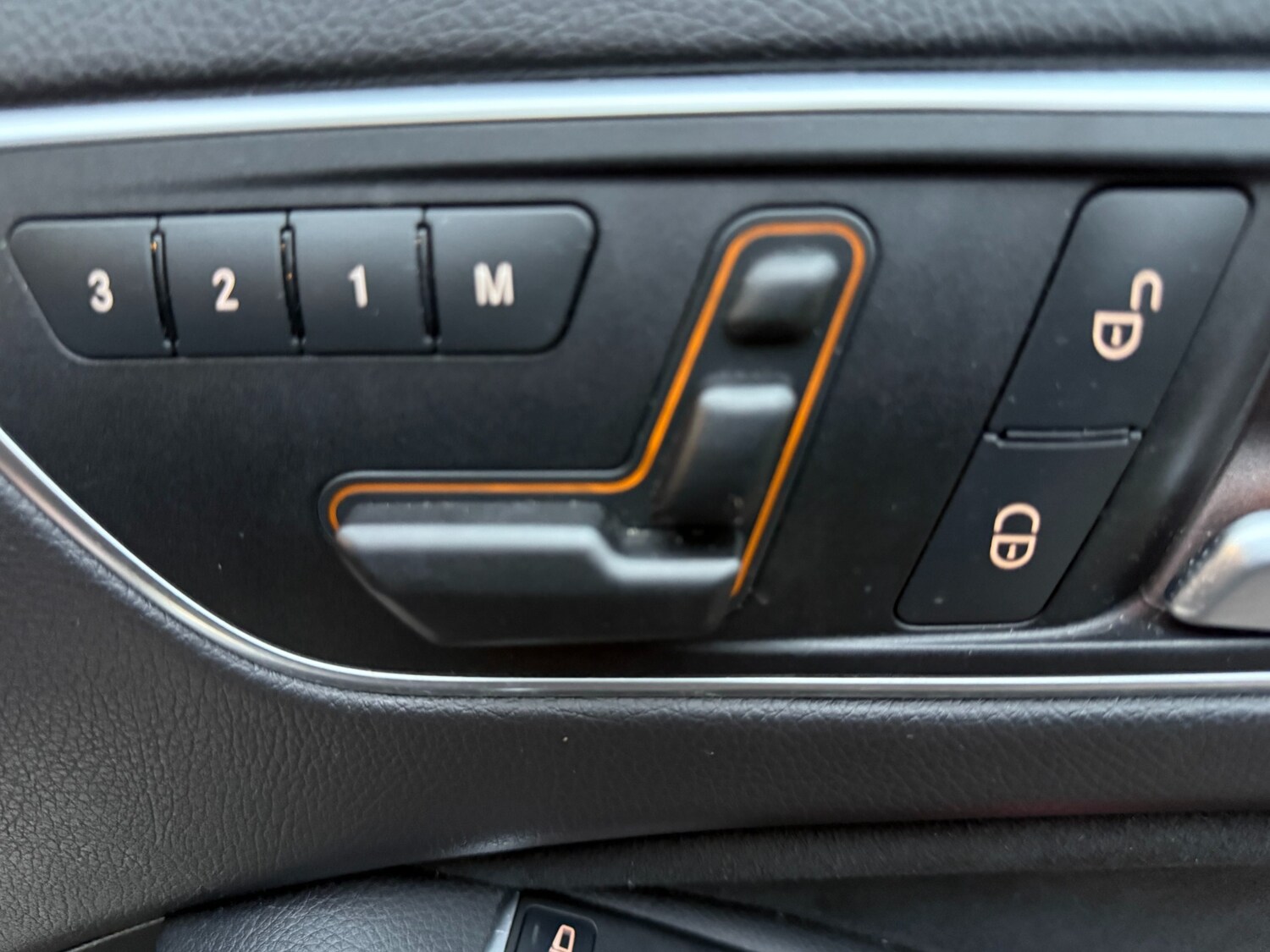 Used Mercedes-Benz A-Class 2015 for sale - 78054404: Photo 67