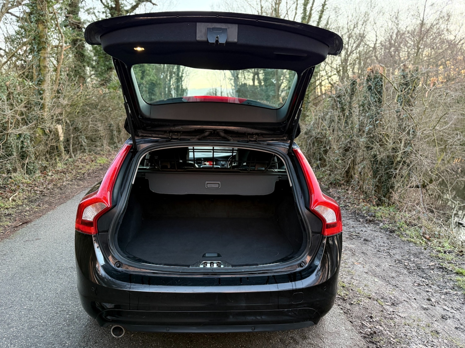 Used Volvo V60 2016 for sale - 77775474: Photo 18