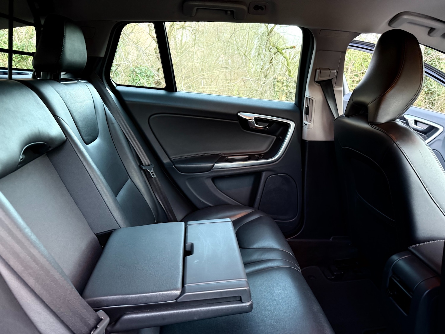 Used Volvo V60 2016 for sale - 77775474: Photo 30