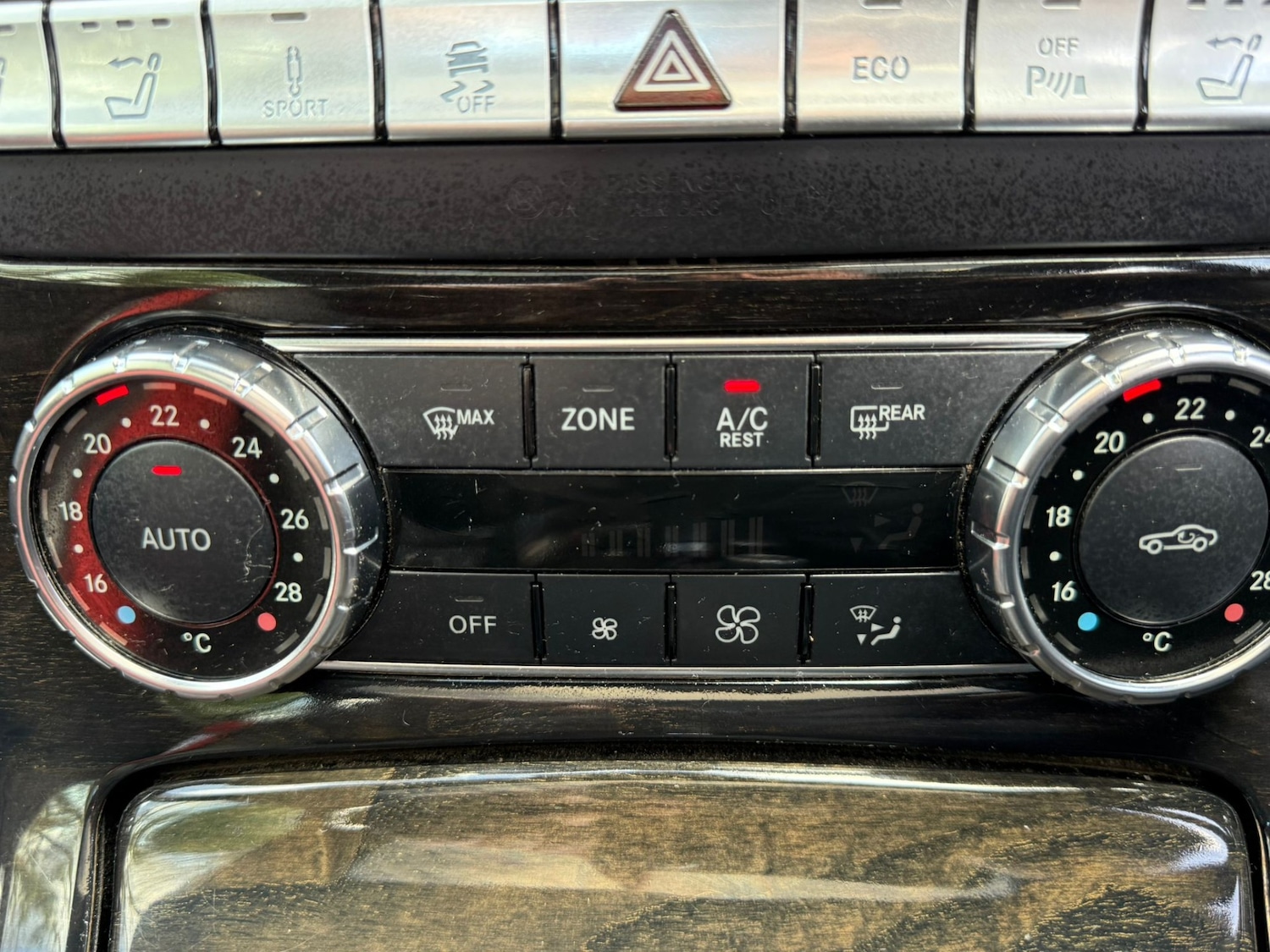 Used Mercedes-Benz SLK 2012 for sale - 78055163: Photo 34