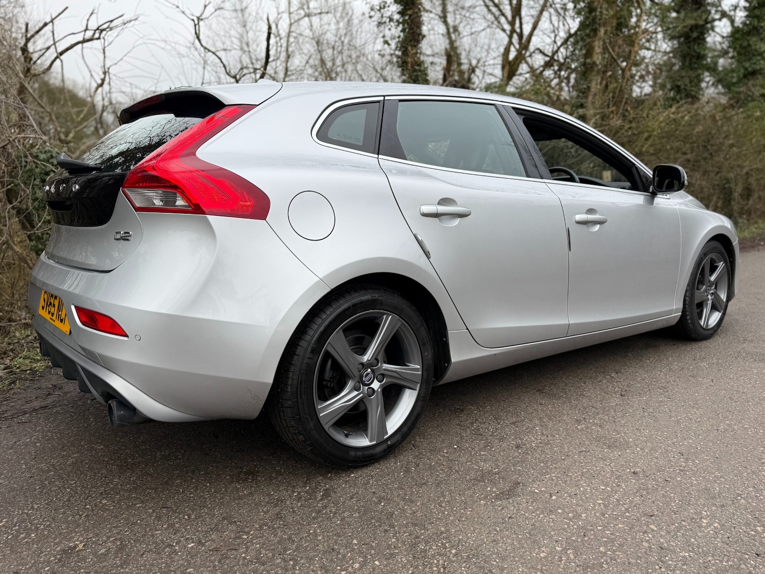 Used Volvo V40 2015 for sale - 77775250: Photo 12