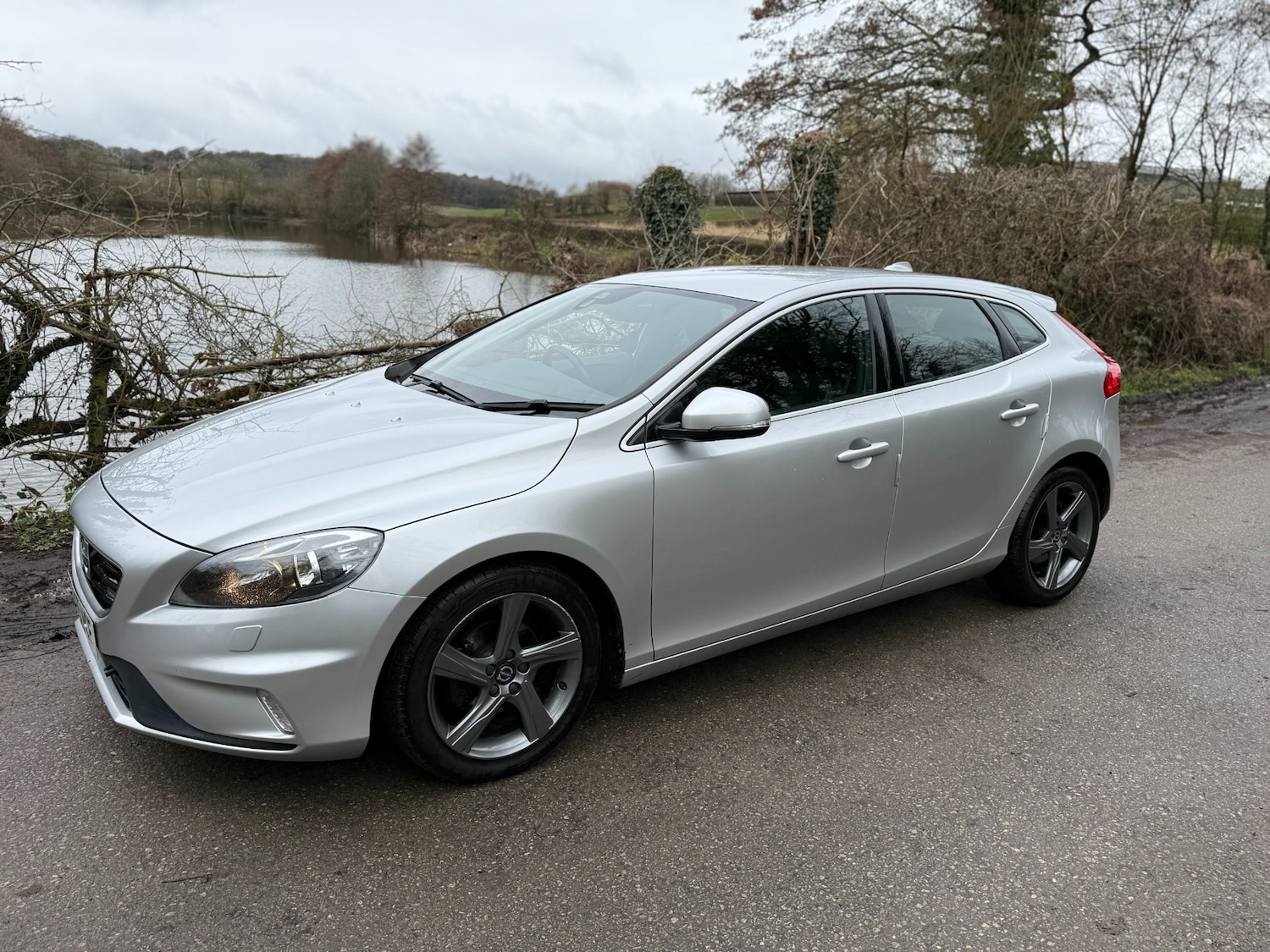 Used Volvo V40 2015 for sale - 77775250: Photo 16