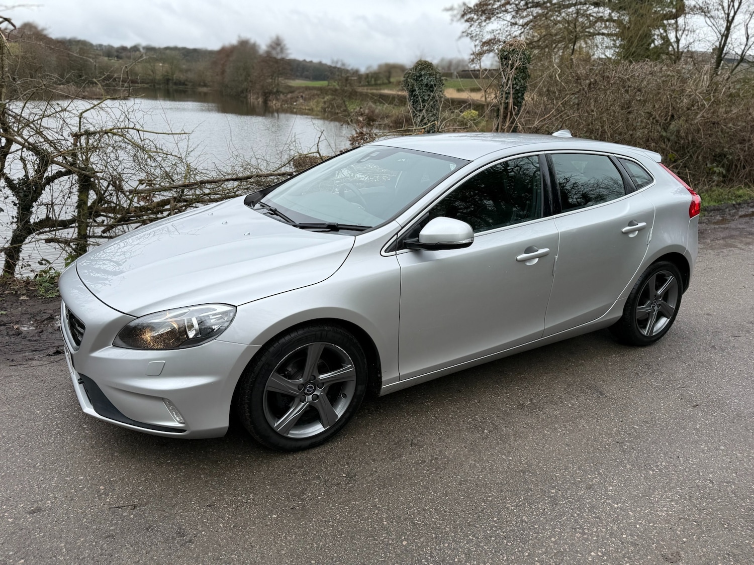 Used Volvo V40 2015 for sale - 77775250: Photo 18