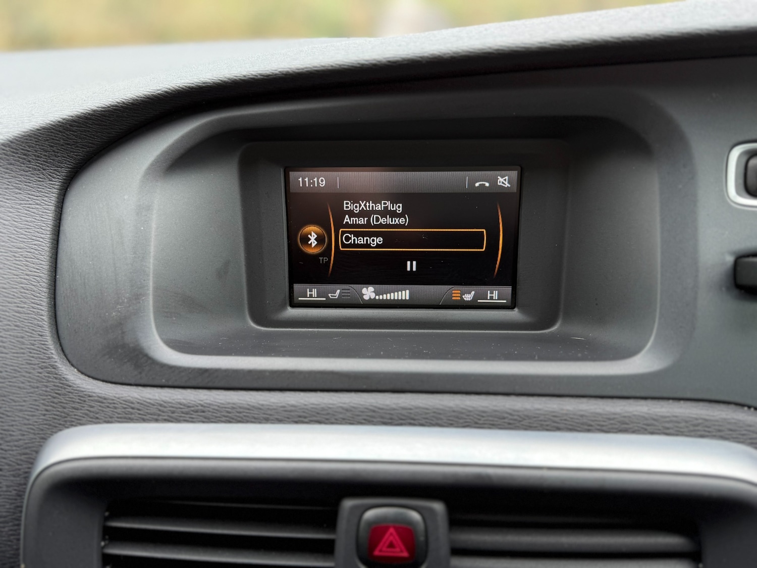 Used Volvo V40 2015 for sale - 77775250: Photo 37