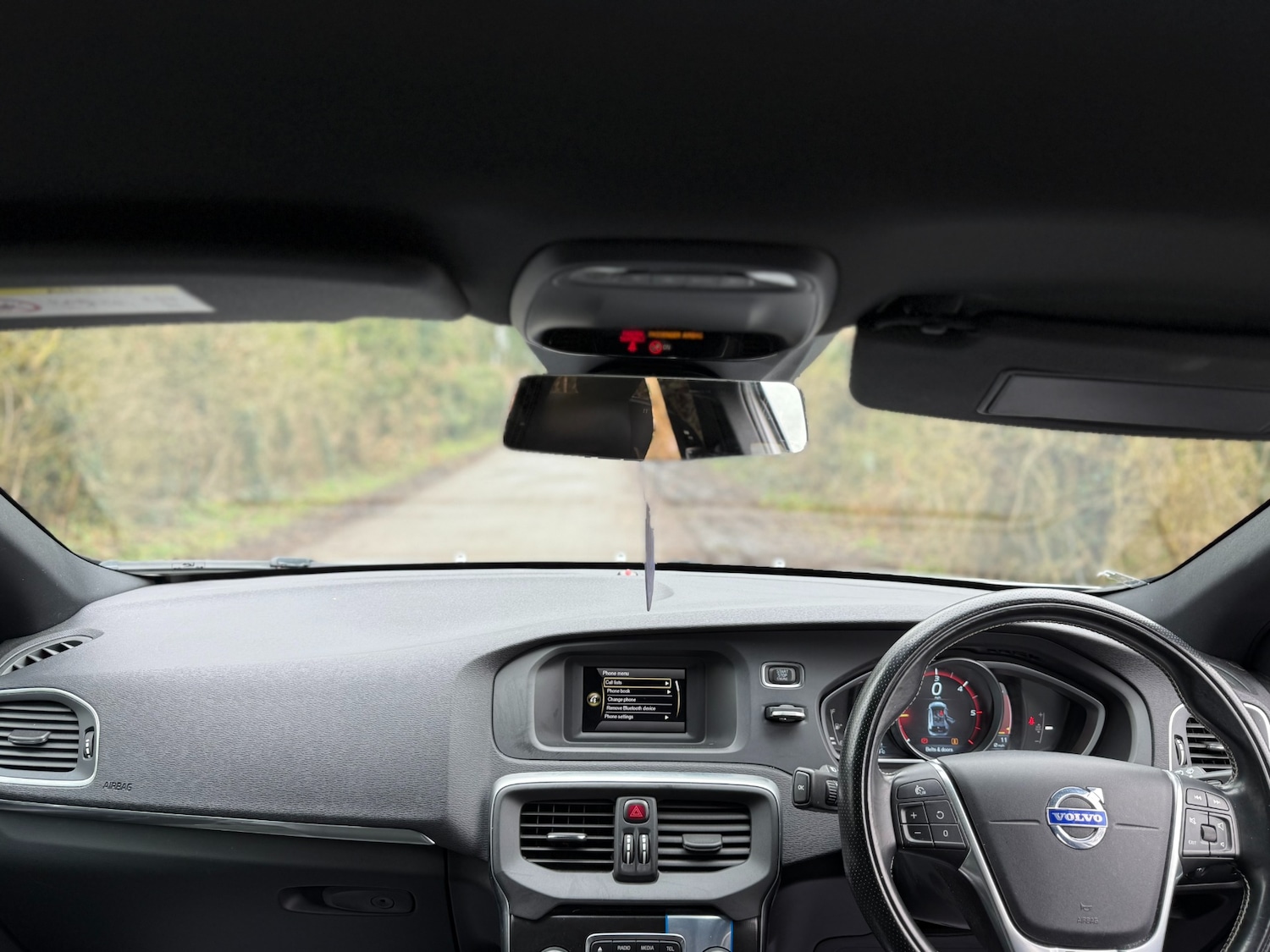 Used Volvo V40 2015 for sale - 77775250: Photo 63