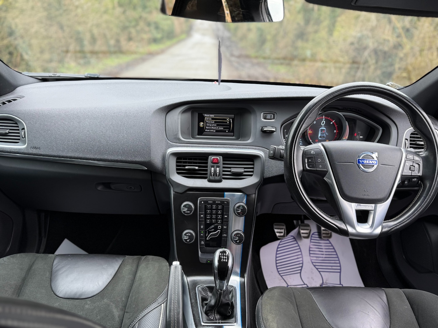 Used Volvo V40 2015 for sale - 77775250: Photo 65