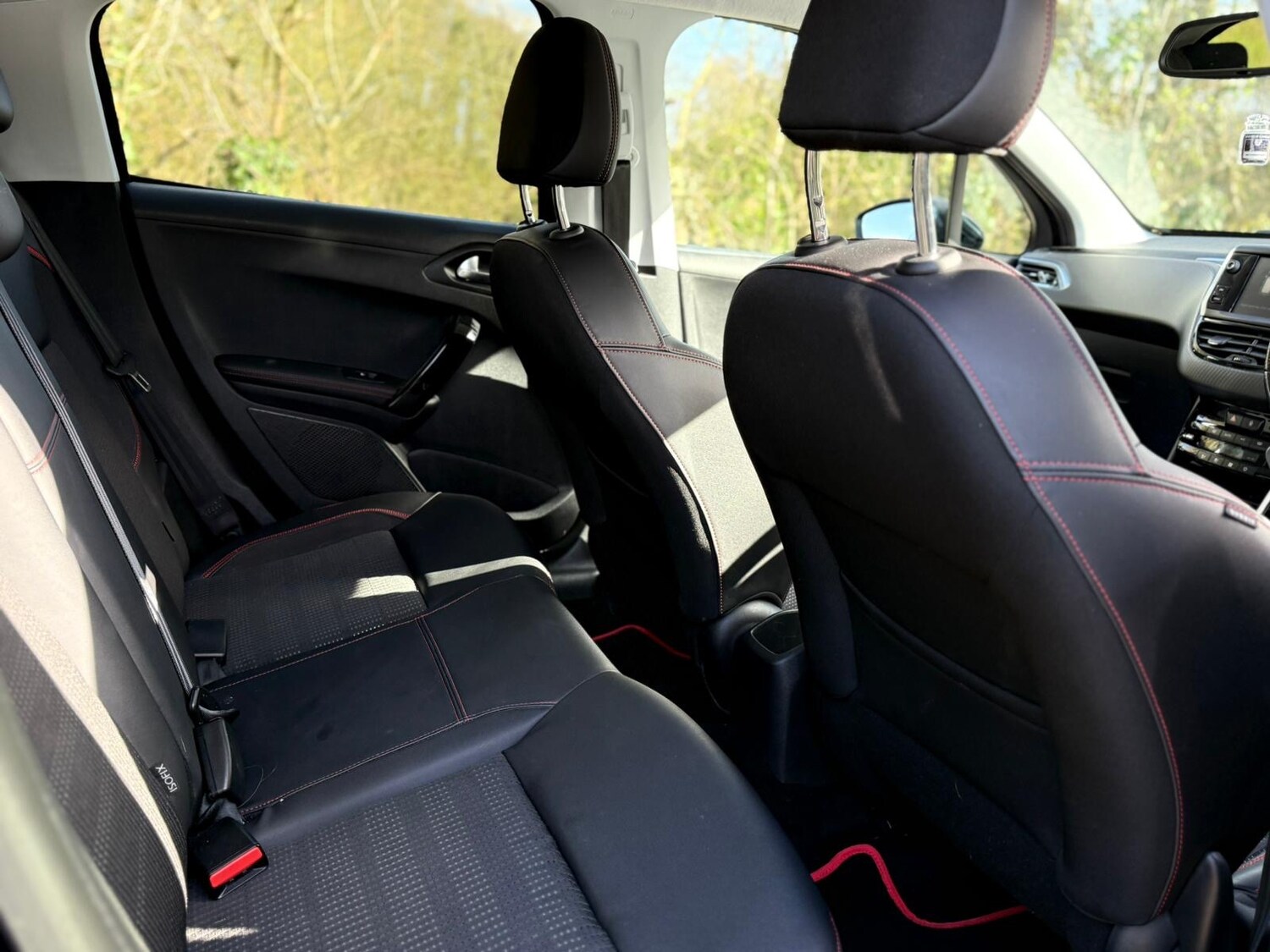 Used Peugeot 208 2017 for sale - 78090426: Photo 26