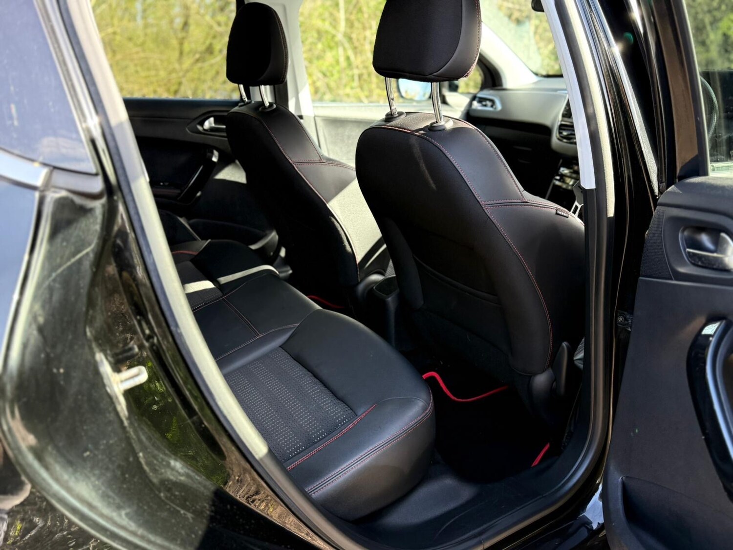 Used Peugeot 208 2017 for sale - 78090426: Photo 27