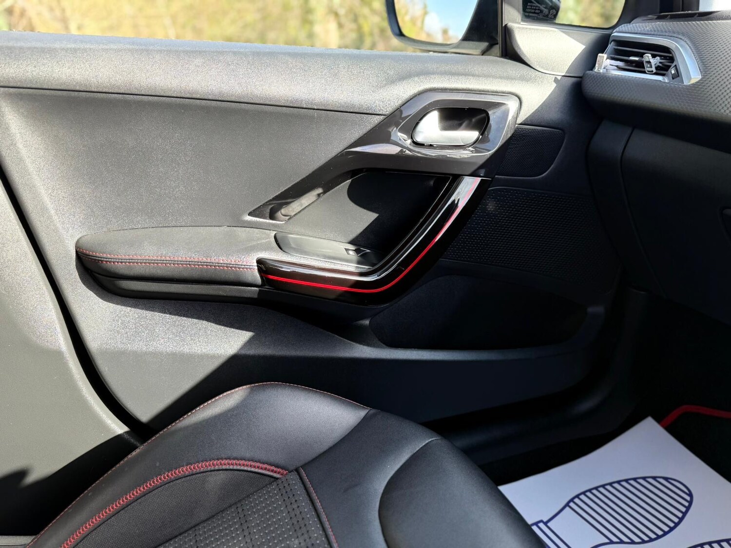 Used Peugeot 208 2017 for sale - 78090426: Photo 42