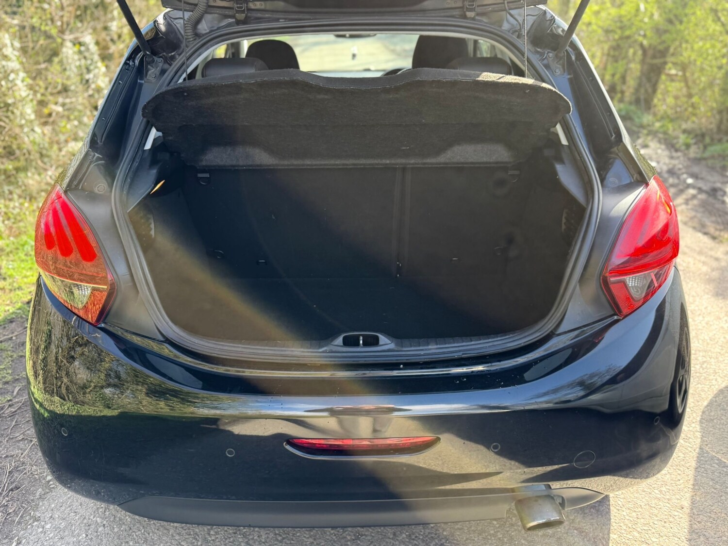 Used Peugeot 208 2017 for sale - 78090426: Photo 49