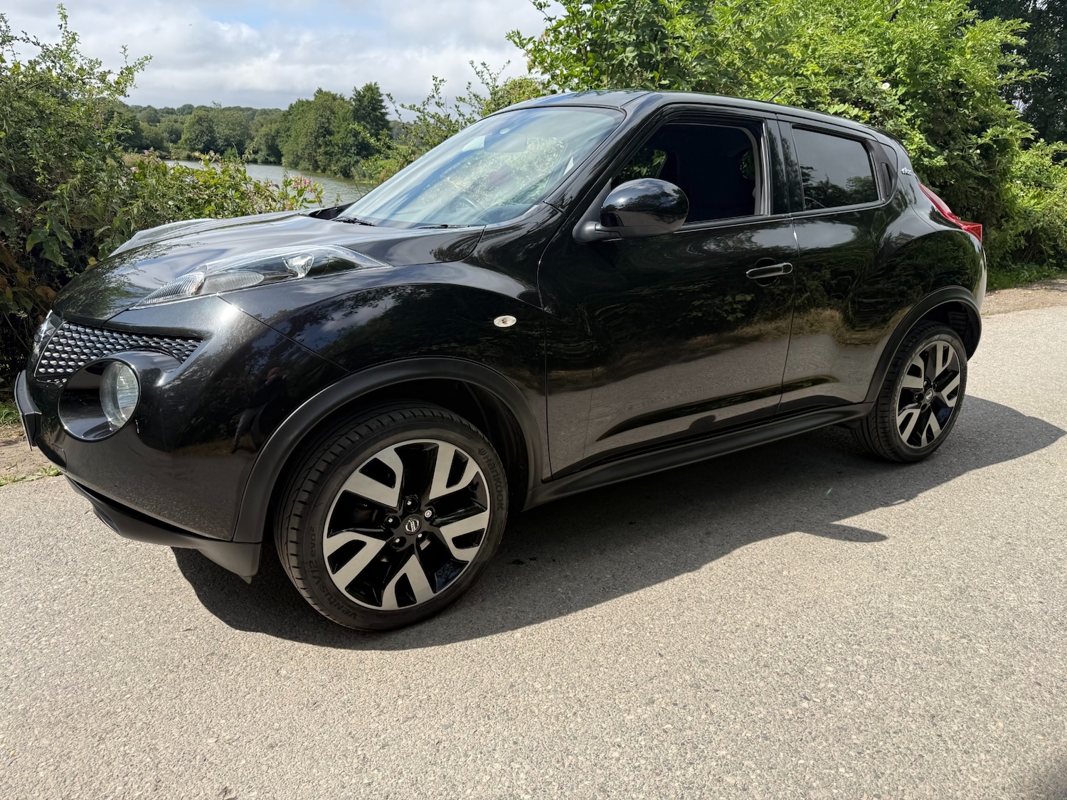 2013 Nissan Juke thumbnail 3