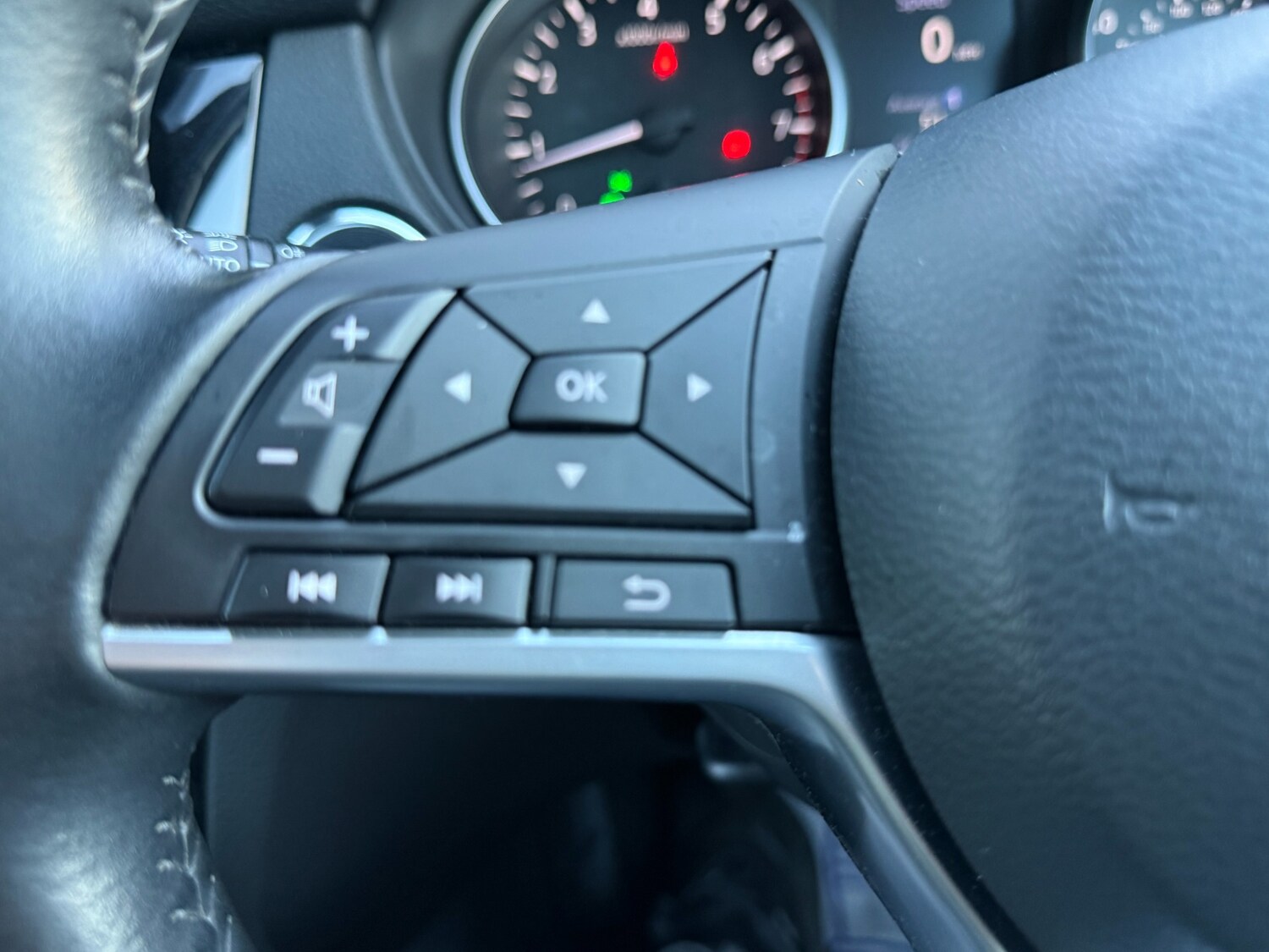 Used Nissan Qashqai 2018 for sale - 78054440: Photo 50