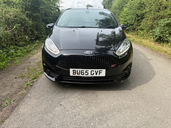 Used Ford Fiesta 2015 for sale - 79140536: Photo